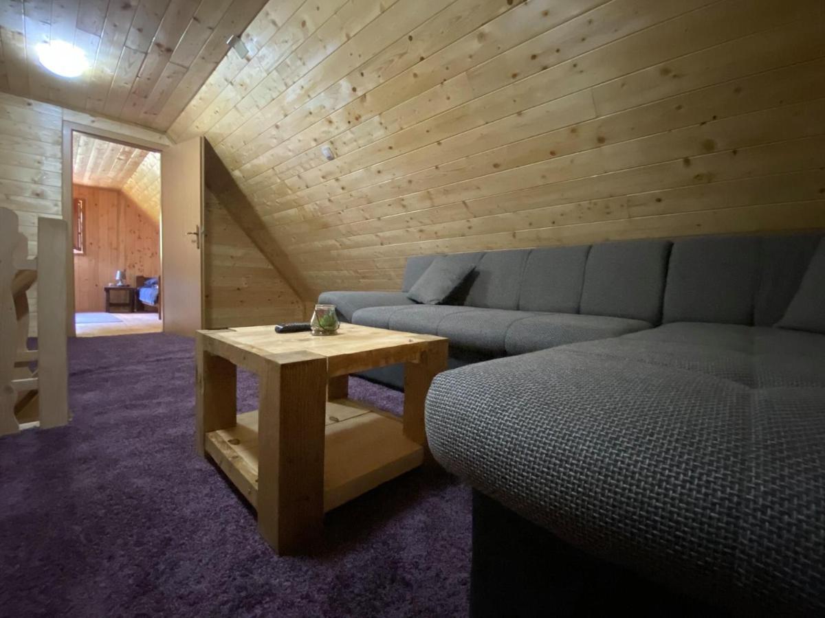 Wooden House With A Waterfall "Stipanov Mlin" Villa พลิตวิชกา เยเซรา ภายนอก รูปภาพ